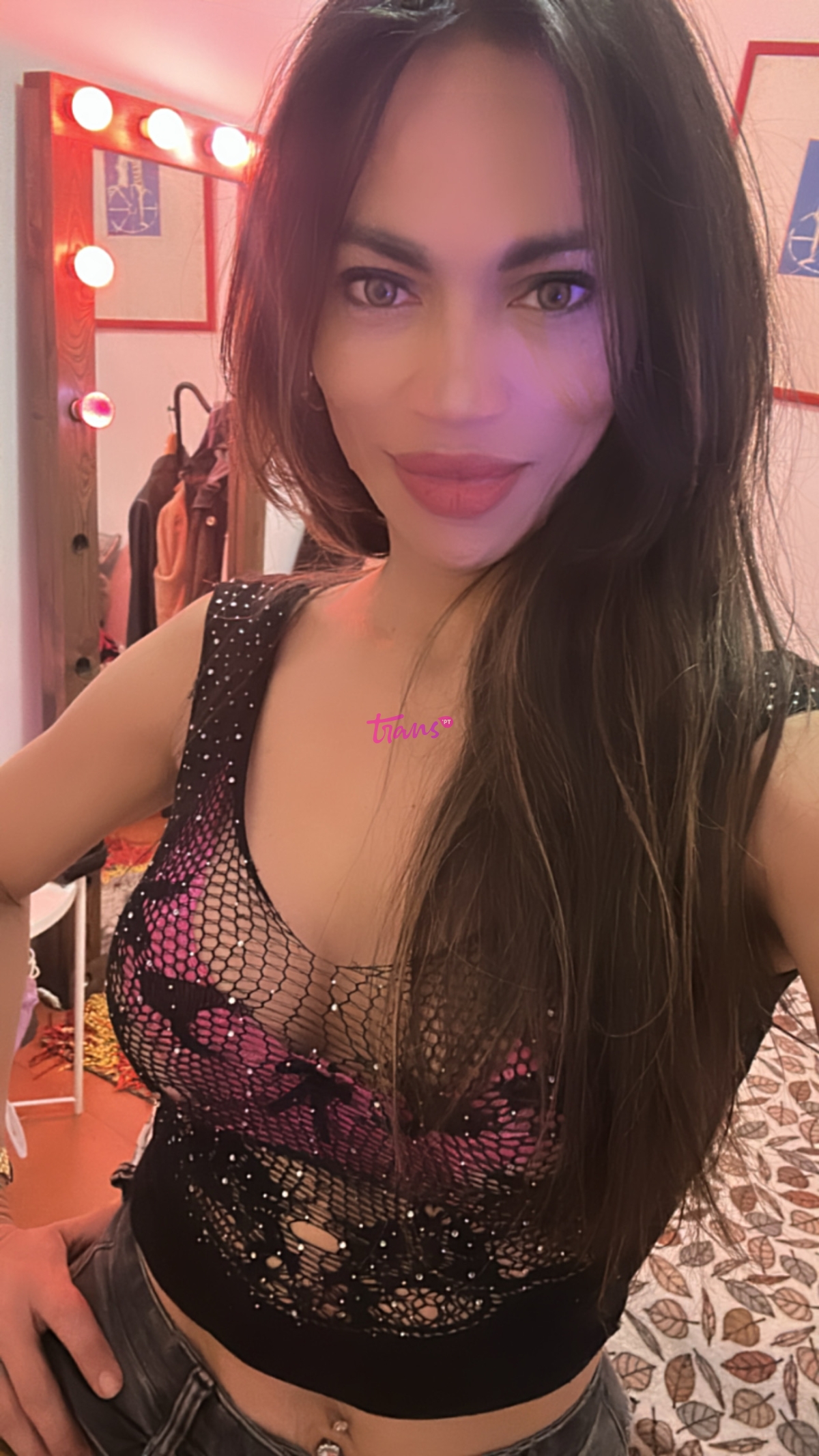 Escorts: Selena