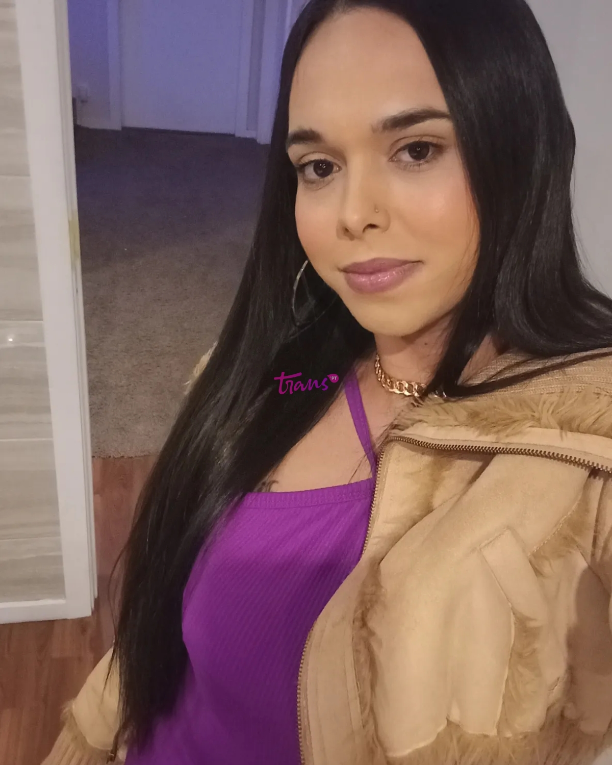 Escorts: LAURA NOGUEIRA