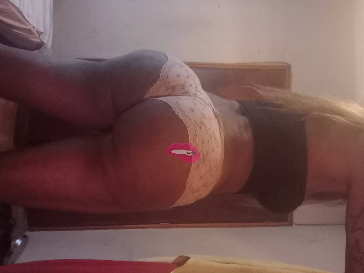 Escorts: Letticia Vianna